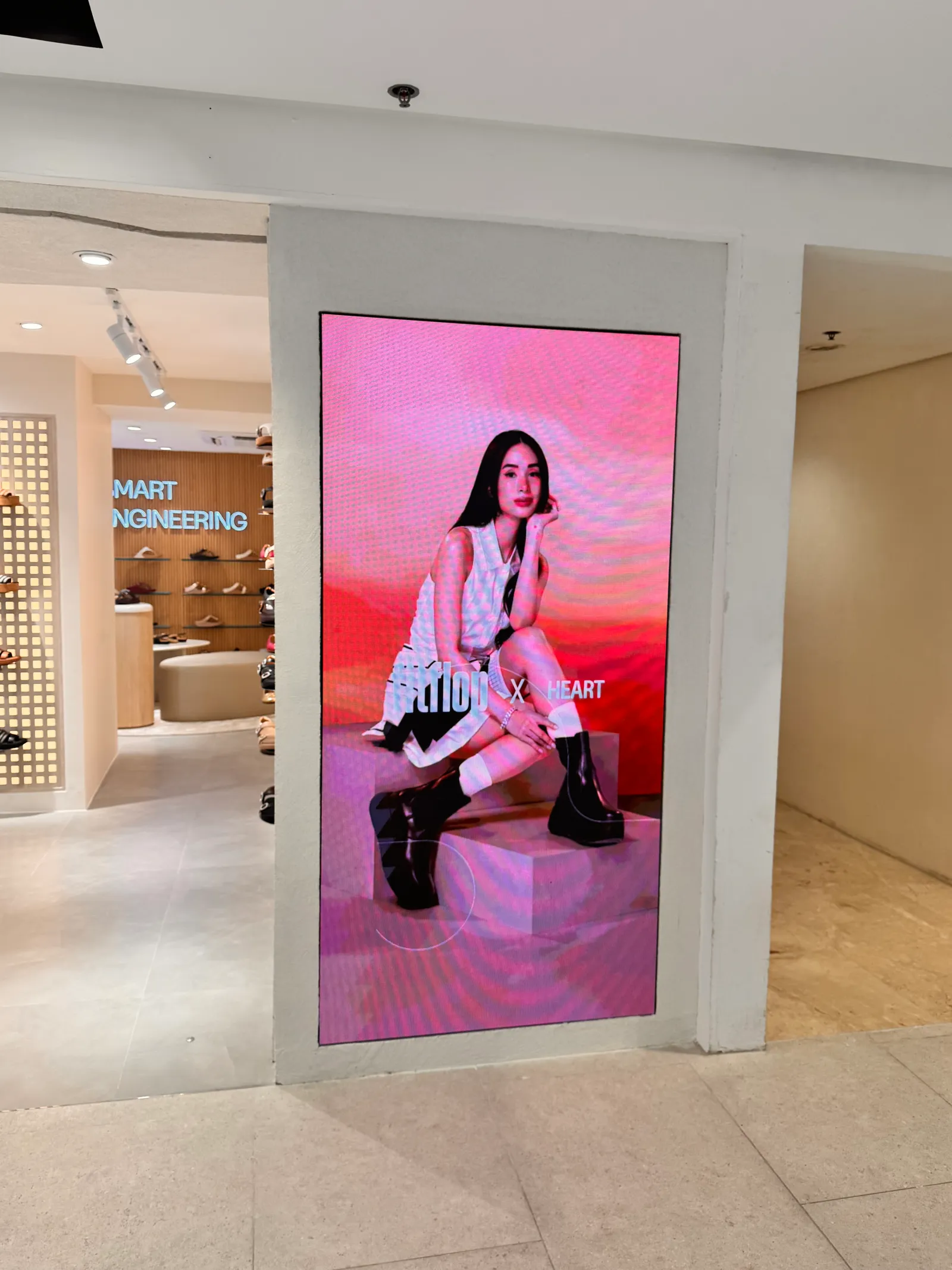 Fitflop Glorietta project view 3